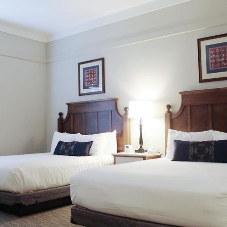 Carlisle Inn Sarasota Buitenkant foto